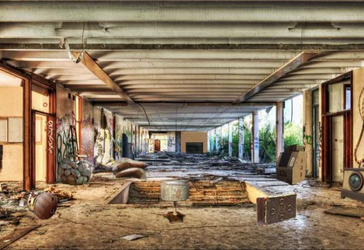 神秘被遗弃的地方逃生v1.0.1